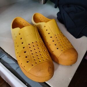 Native x Crayola kids s:3